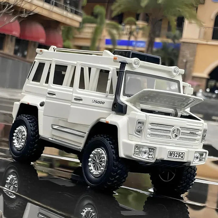 Mercedes- Benz Unimog - Diecast Metal Car - Scale 1:24