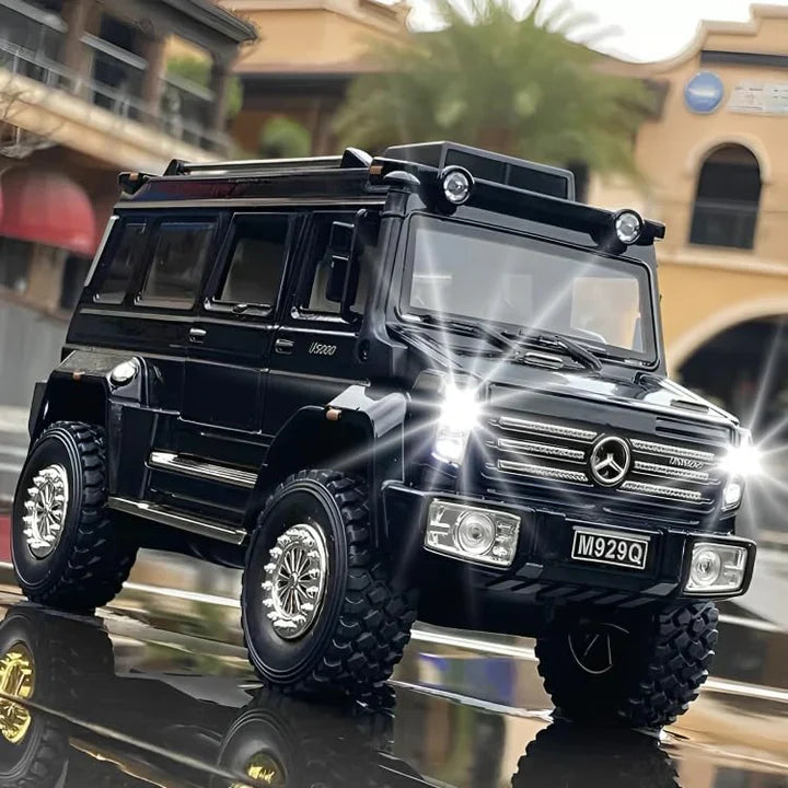 Mercedes- Benz Unimog - Diecast Metal Car - Scale 1:24