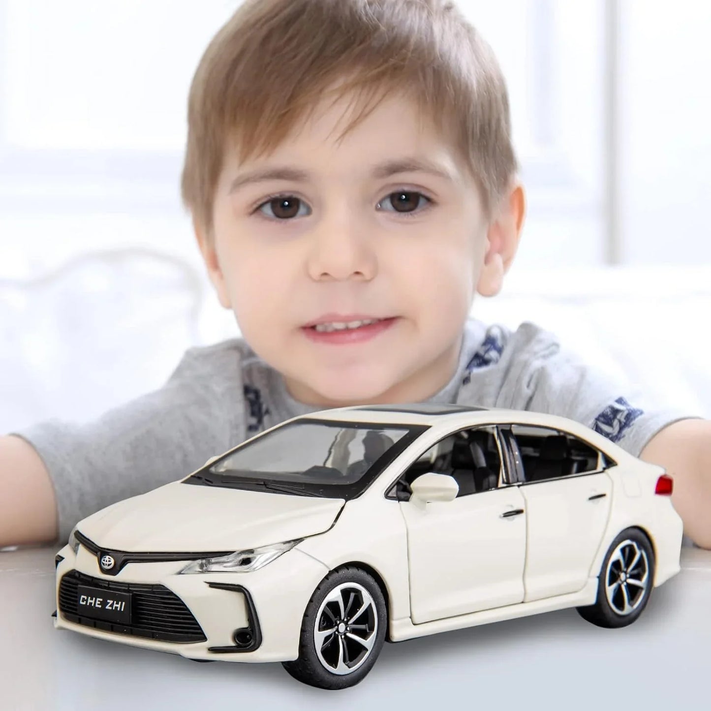 Toyota Corolla - Diecast Metal Car - Scale 1:32