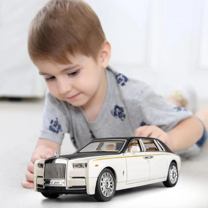 Rolls Royce Phantom White-Blue - Diecast Metal Car - Scale 1:32 / 1:24