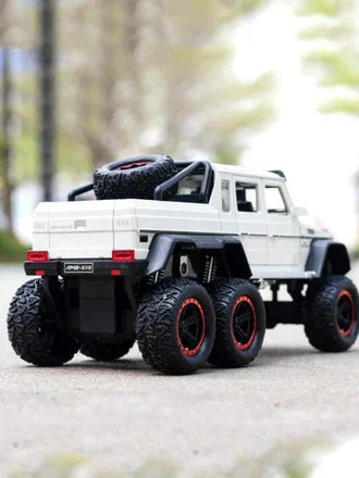 Mercedes AMG 6X6 - Diecast Metal Car - Scale 1:24
