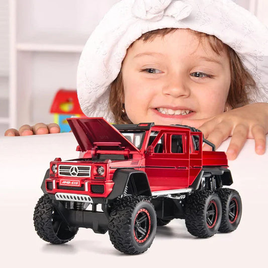 Mercedes AMG 6X6 - Diecast Metal Car - Scale 1:24
