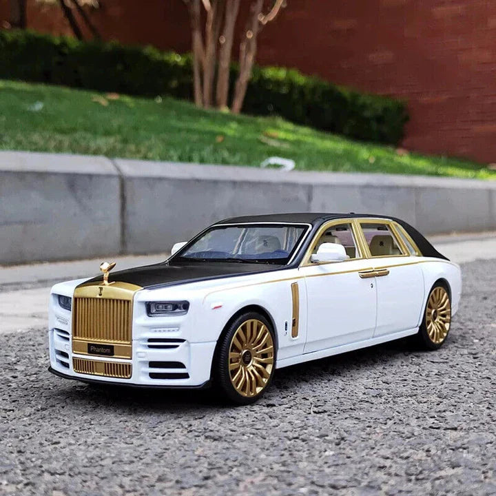 Rolls Royce Phantom Lux Gold - Diecast Metal Car - Scale 1:24